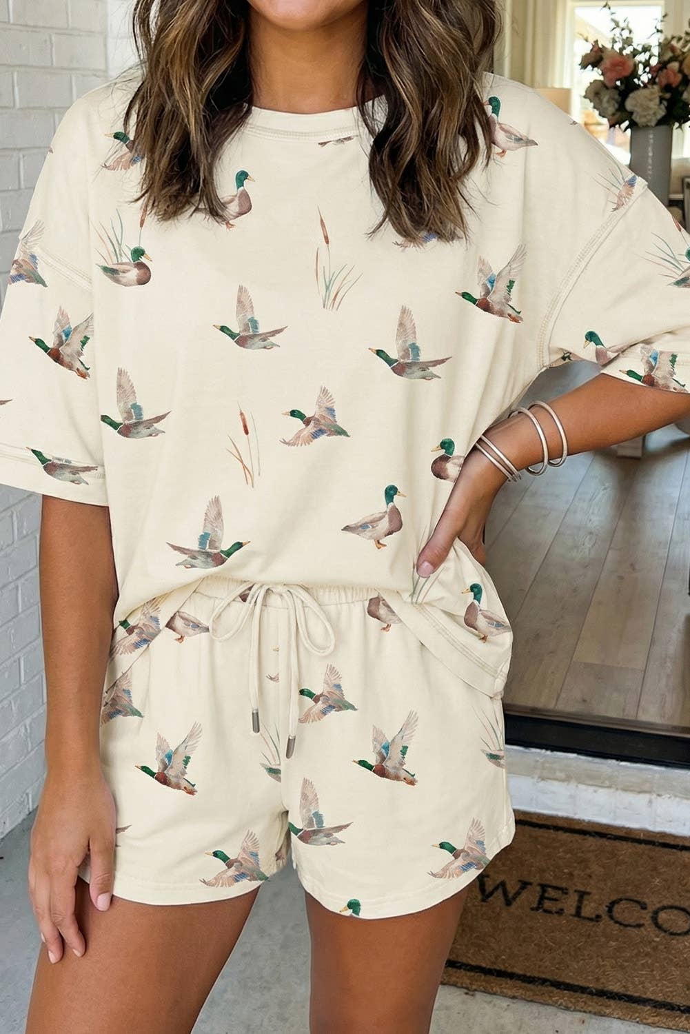 LAS-LIVE Mallard Oversized Tee Drawstring Shorts Set (S-XL): Beige / Missy / L