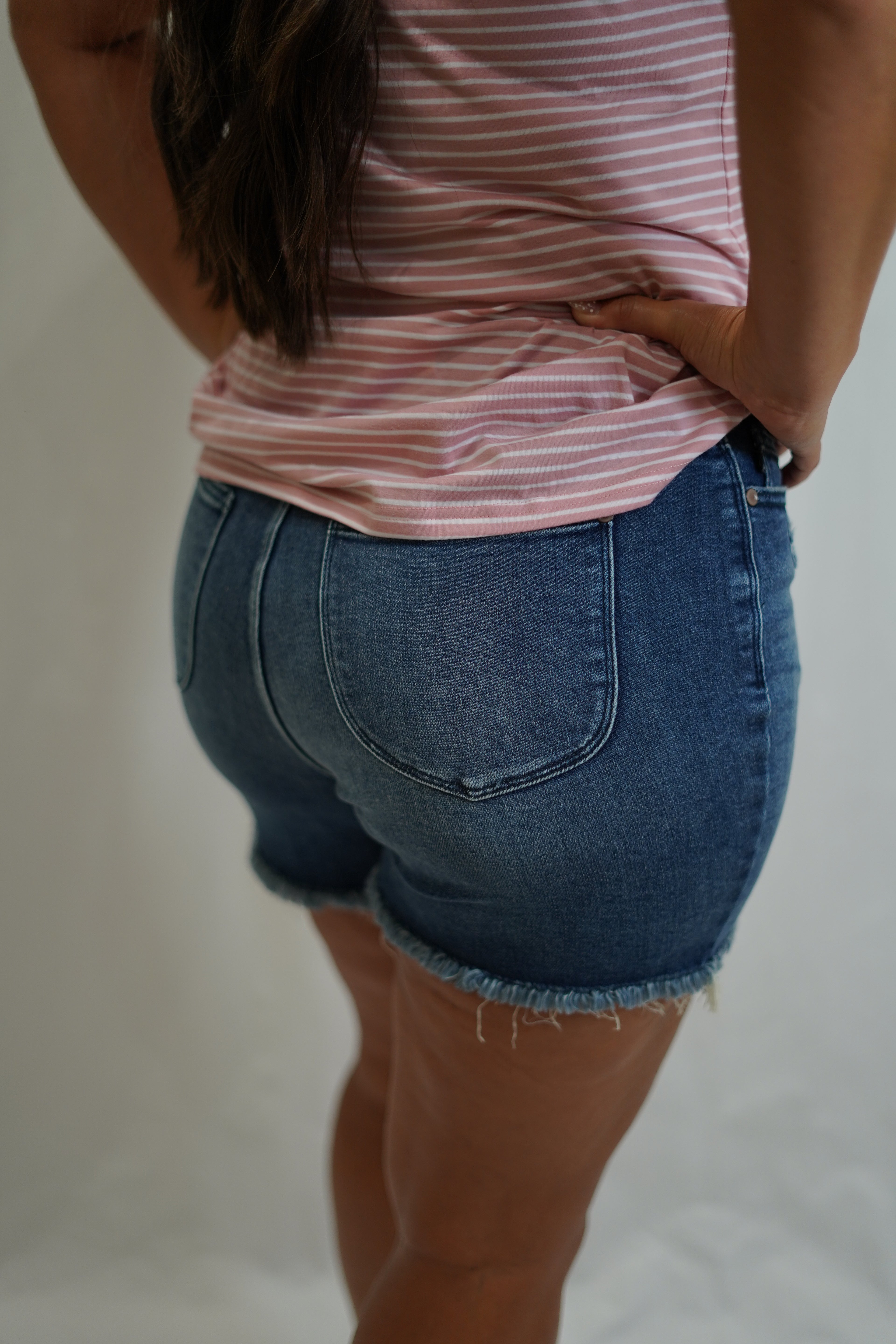 Medium wash shorts