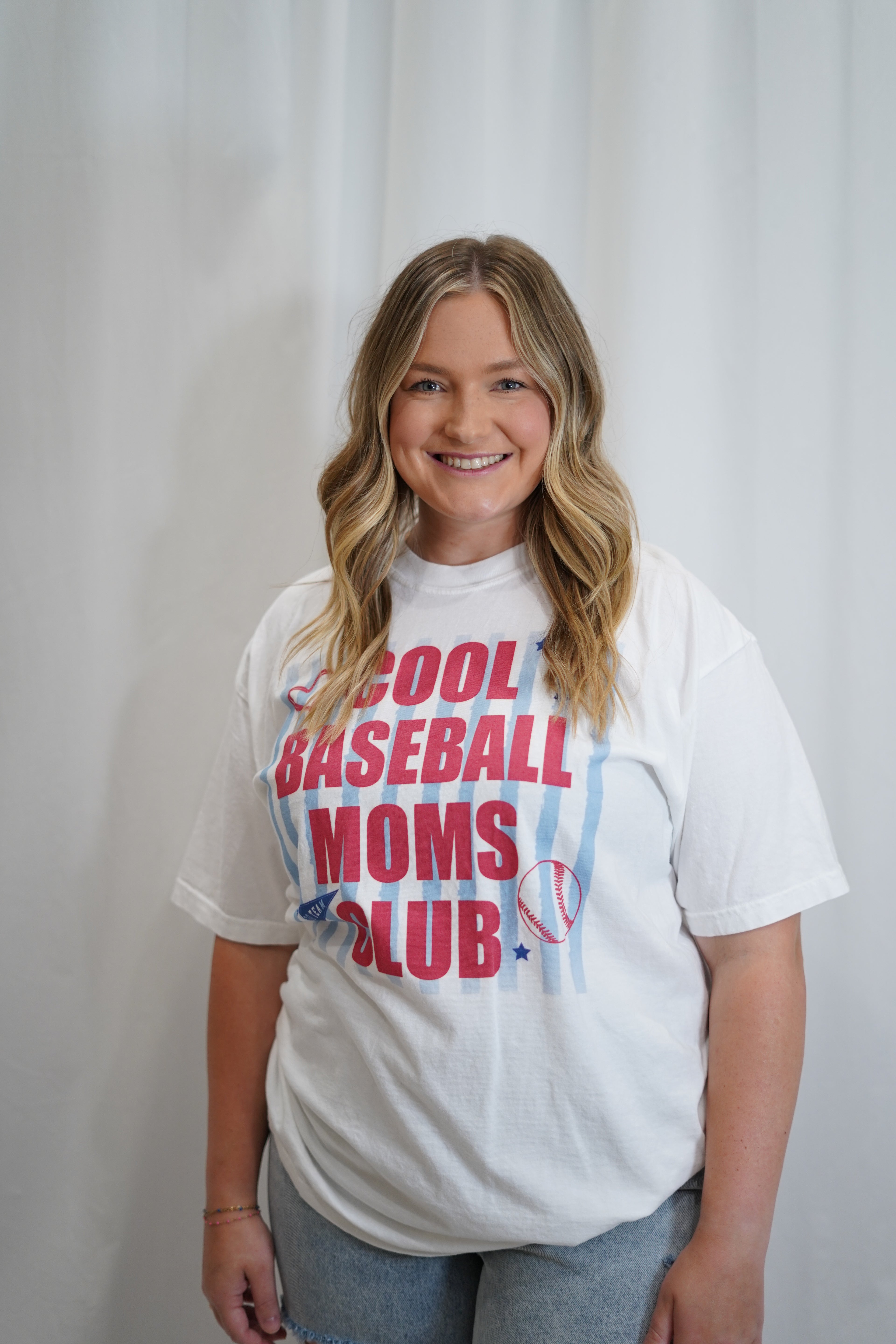 Cool baseball moms club tee