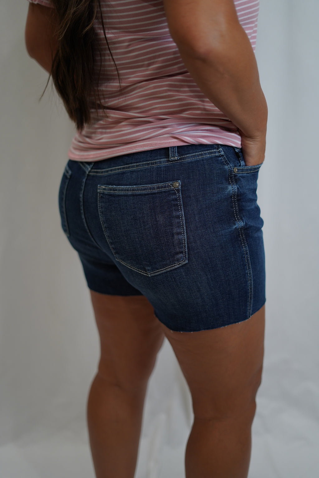Crossover shorts