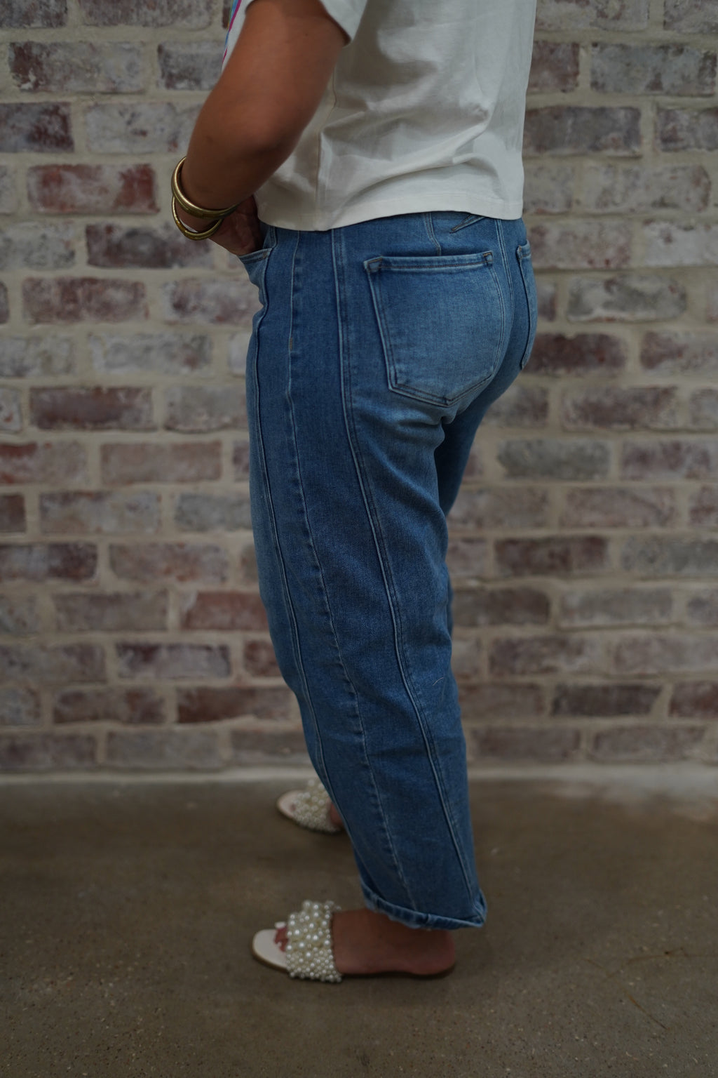 Judy Blue Barrel Jean