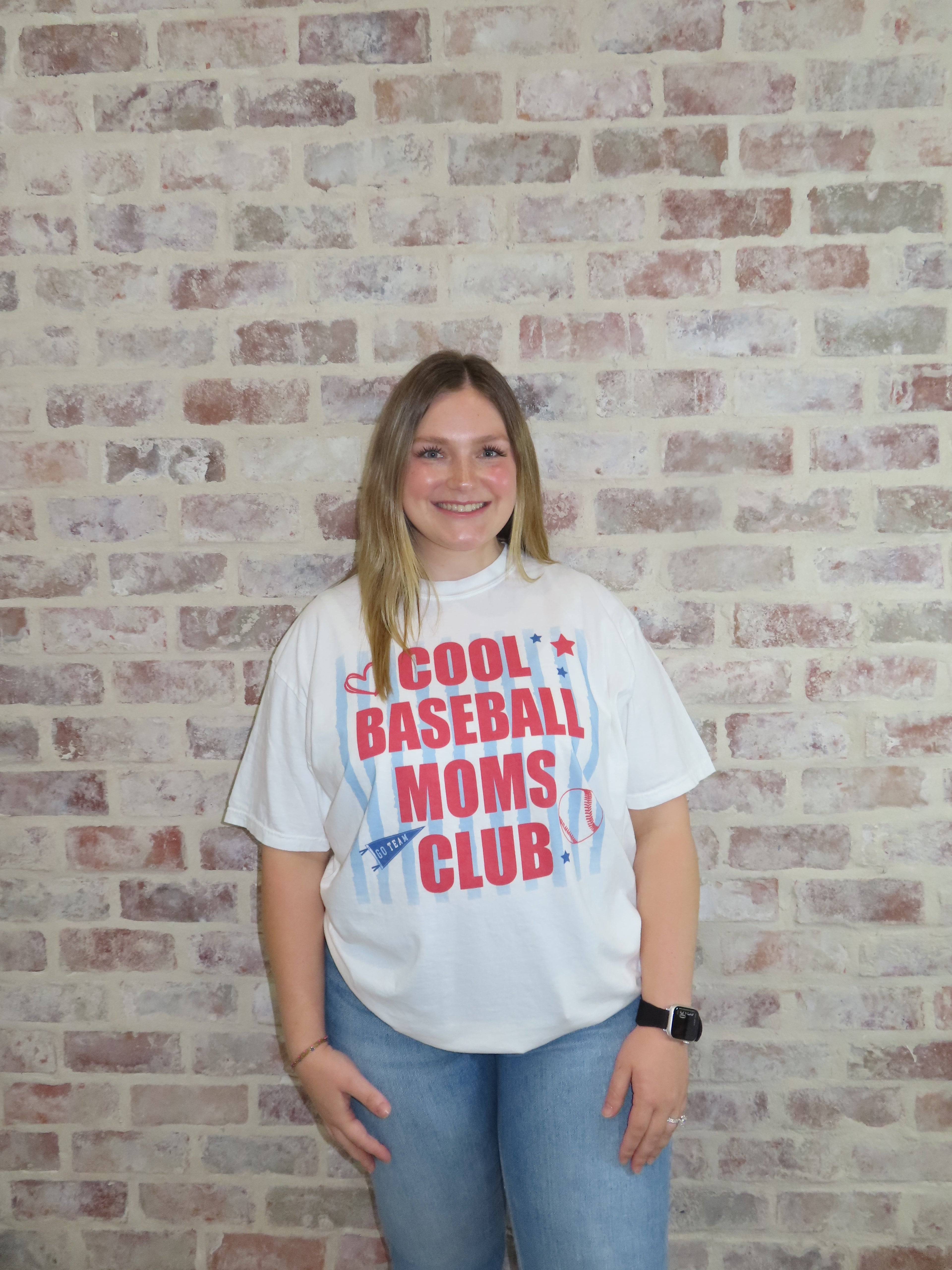 Cool baseball moms club tee