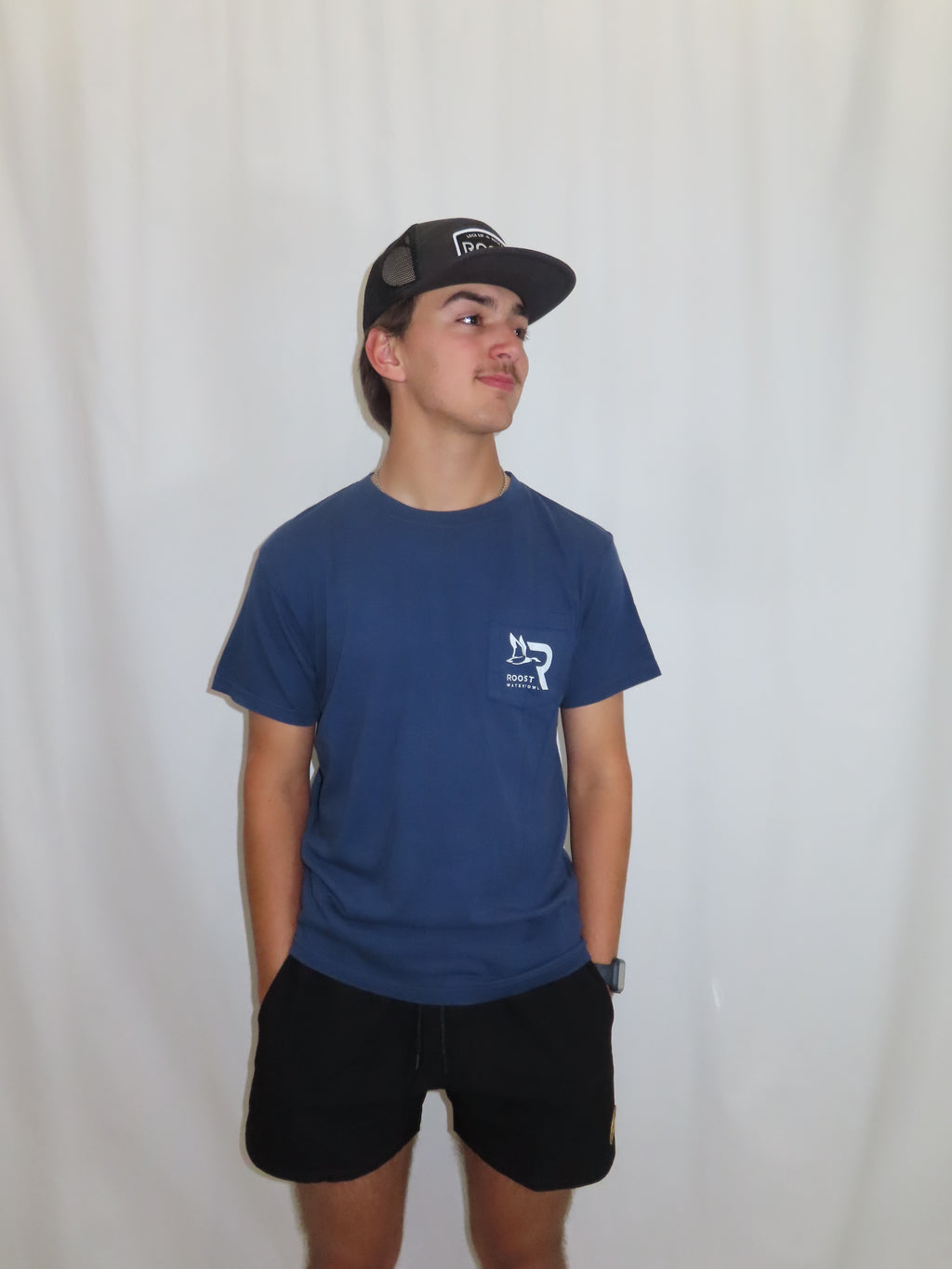 Neon pointer tee