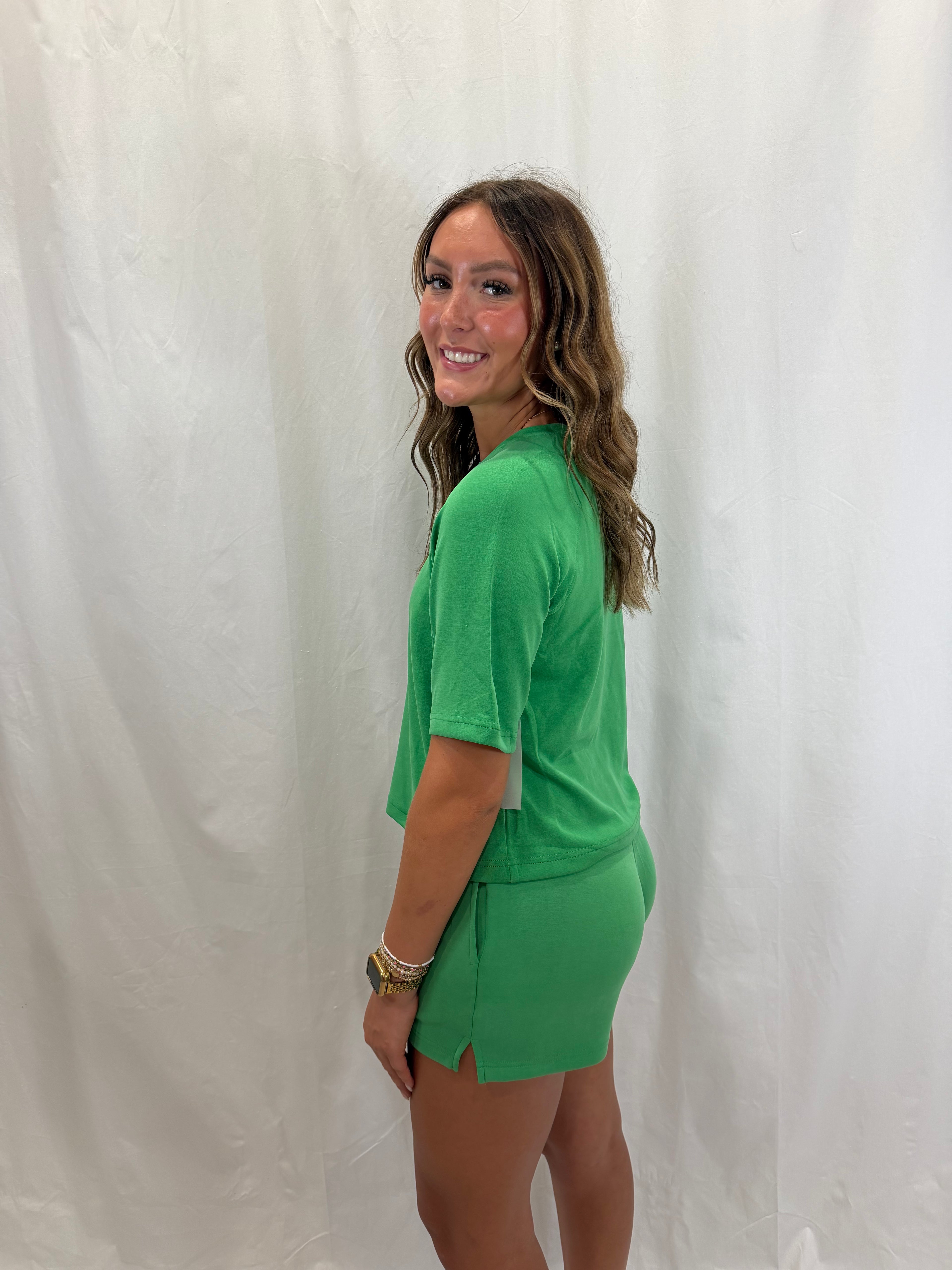 Short sleeve green set