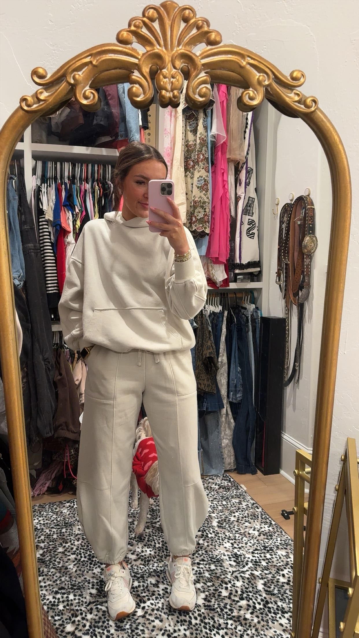 The perfect sweat set- Bone